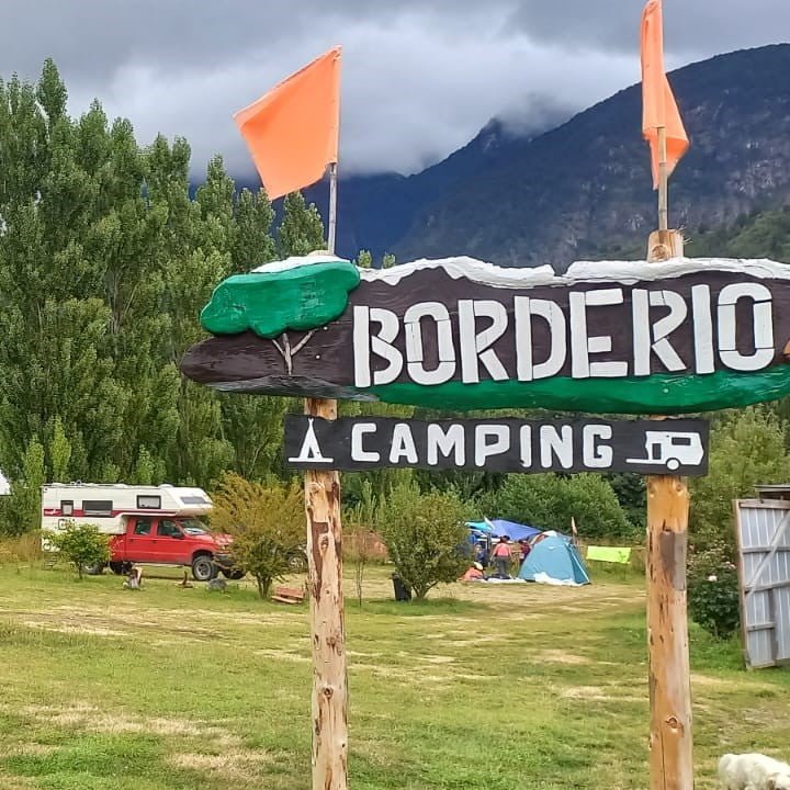 Camping Borderío - Villa Mañihuales: https://carretera-austral.cl/lugares-de-camping/